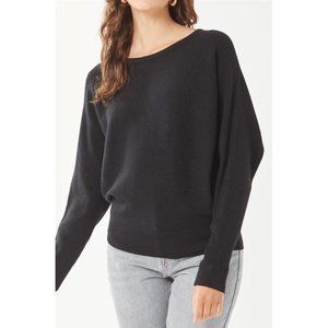200 🎀 Black Batwing Long Sleeve Shirt 🎀